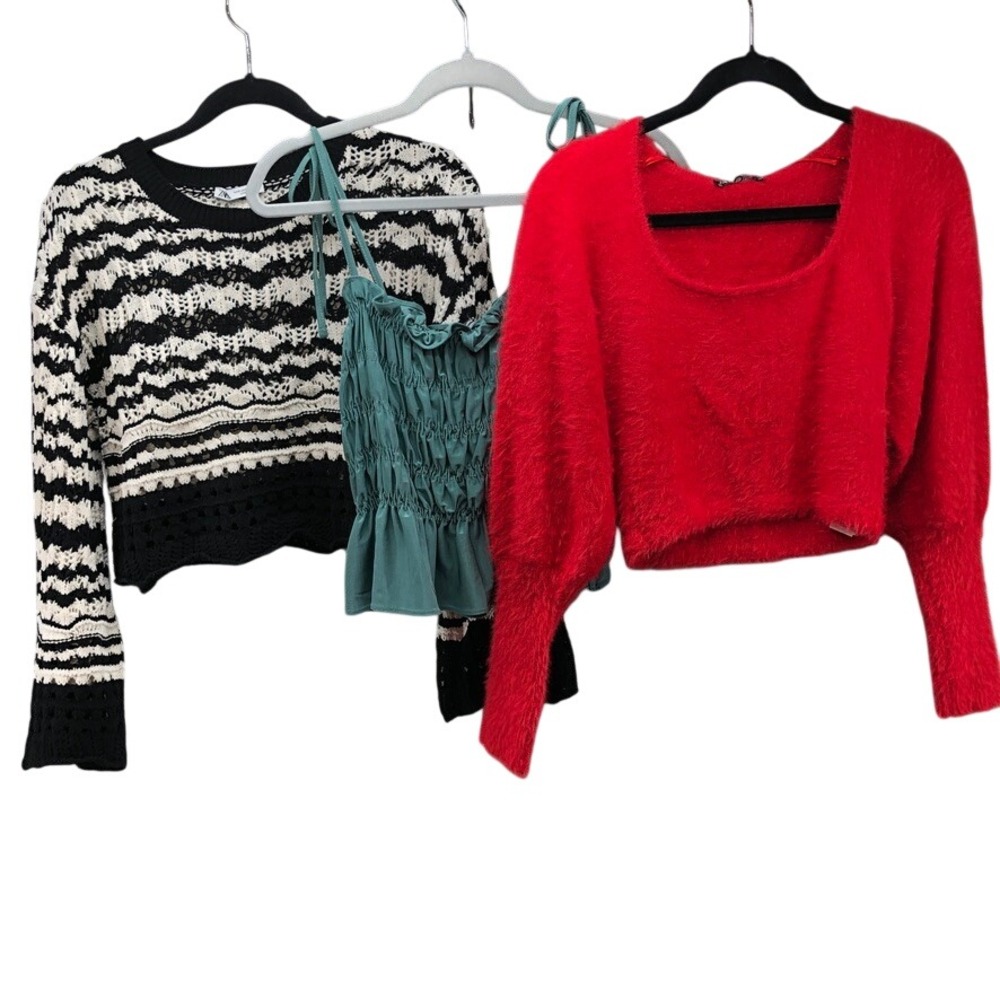 Zara Sweater Womens S Red Fuzzy Eyelash Knit Cropped Scoop Neck Trendy Romantic